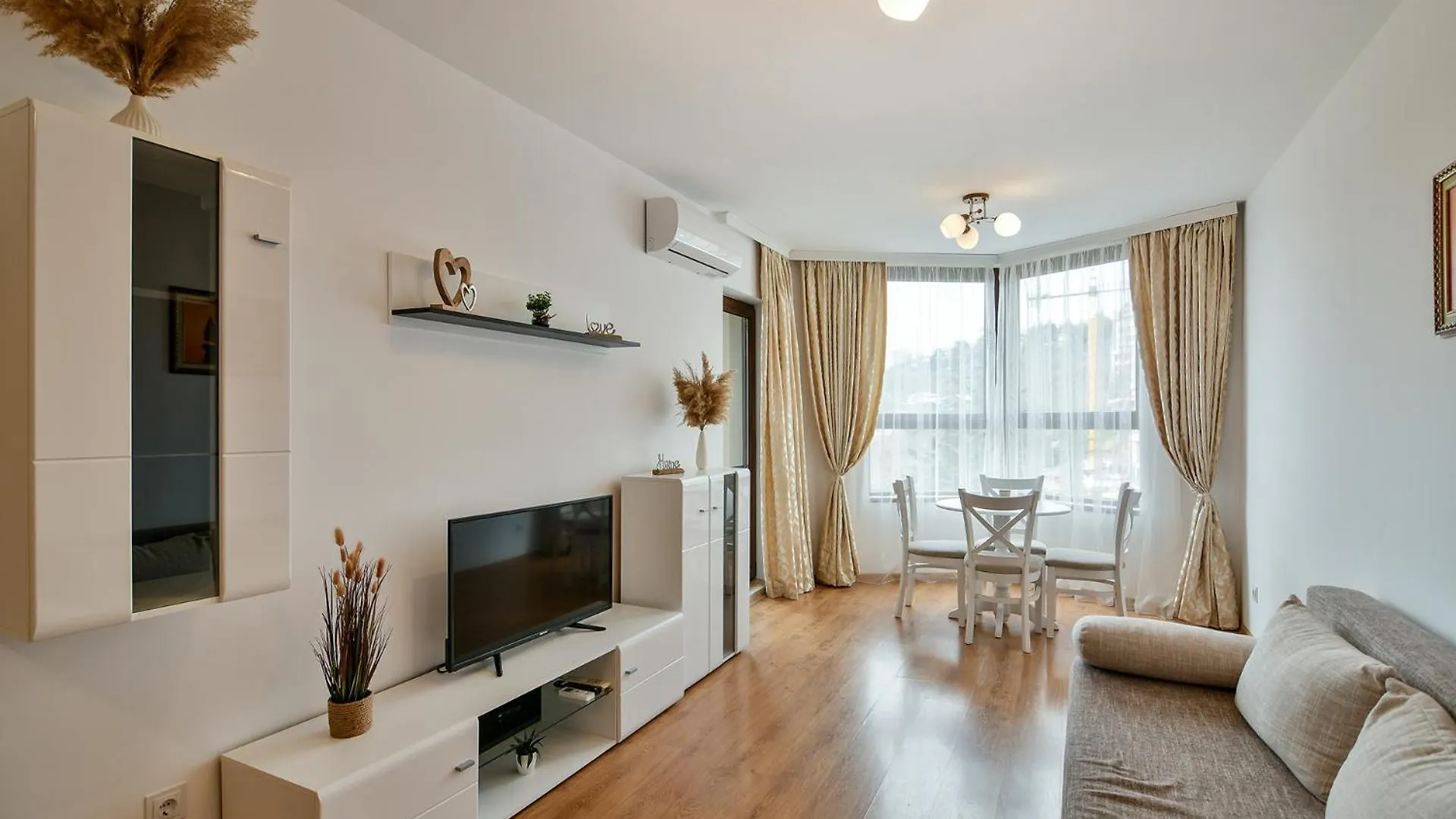 Kabakum Plaza Beachfront Flats Varna