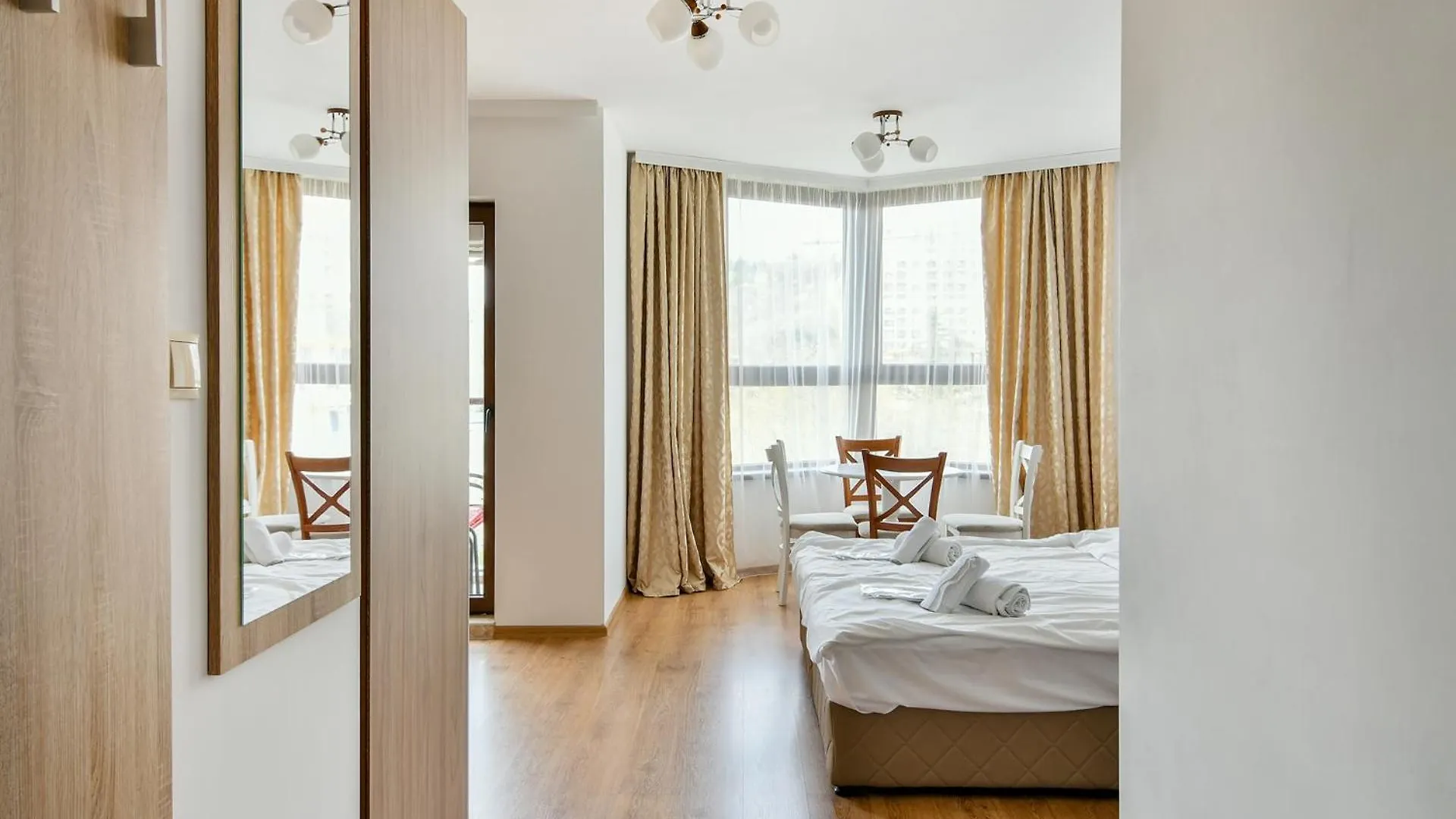 Apartment Kabakum Plaza Beachfront Flats Varna Bulgaria